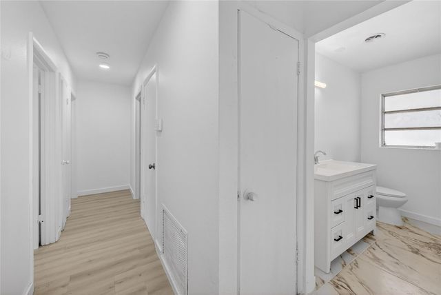 4725 N TUTTLE AVENUE, Sarasota, FL 34234