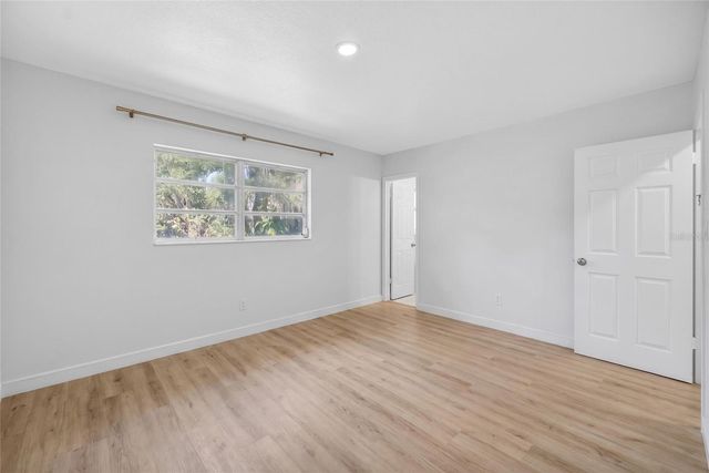 4725 N TUTTLE AVENUE, Sarasota, FL 34234