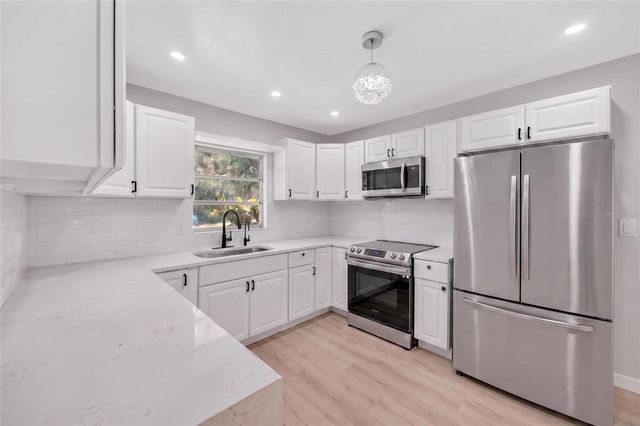 4725 N TUTTLE AVENUE, Sarasota, FL 34234