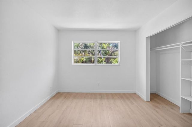 4725 N TUTTLE AVENUE, Sarasota, FL 34234