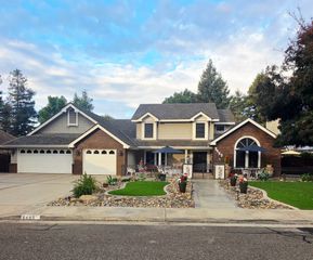 3435 S Bridge Street, Visalia, CA 93277