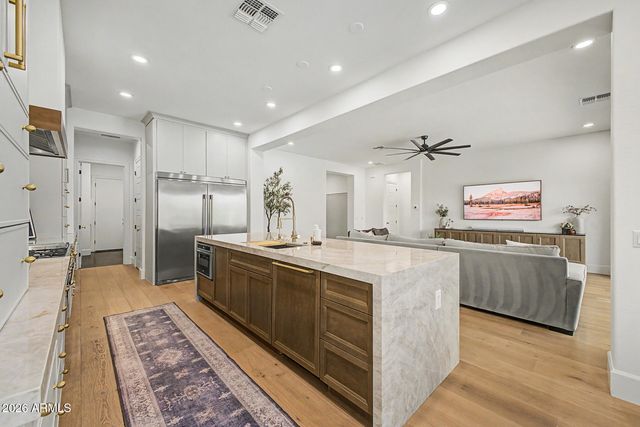 2279 E WARBLER Road, Gilbert, AZ 85297