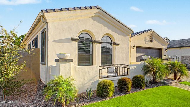 2279 E WARBLER Road, Gilbert, AZ 85297