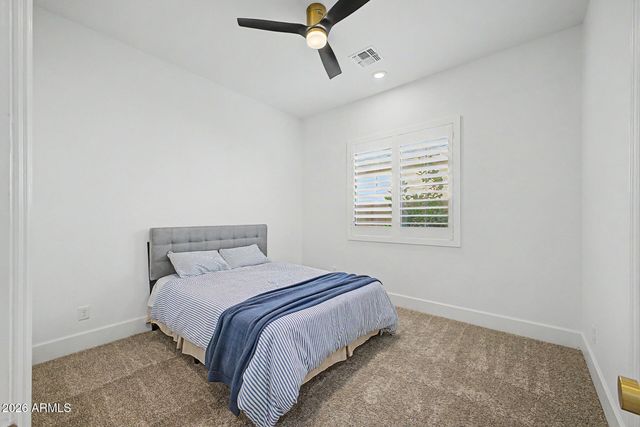 2279 E WARBLER Road, Gilbert, AZ 85297