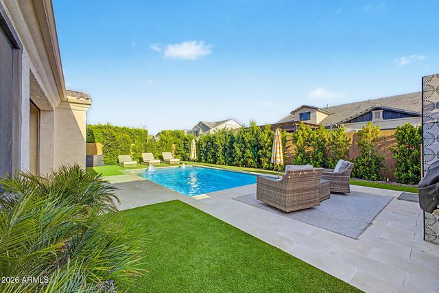 2279 E WARBLER Road, Gilbert, AZ 85297