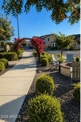 2279 E WARBLER Road, Gilbert, AZ 85297