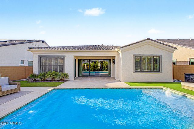 2279 E WARBLER Road, Gilbert, AZ 85297