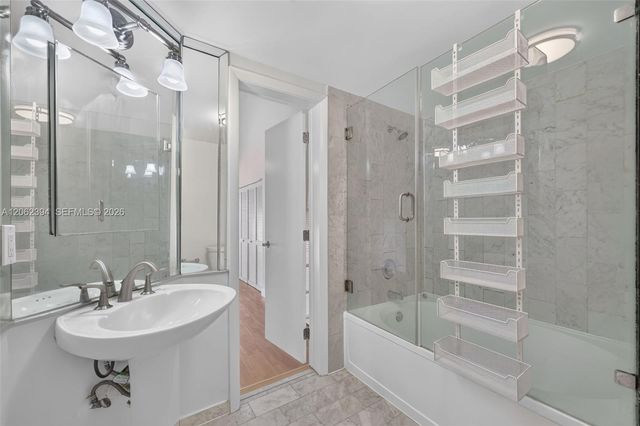 10206 SW 77th Ct, Miami, FL 33156