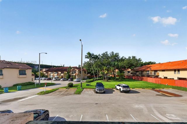 10206 SW 77th Ct, Miami, FL 33156