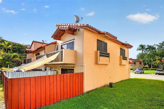 10206 SW 77th Ct, Miami, FL 33156
