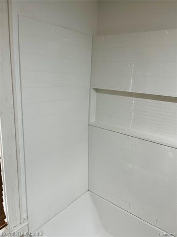 1735 Hemmeter Road, Saginaw, MI 48638