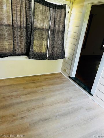 1735 Hemmeter Road, Saginaw, MI 48638