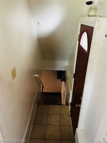 1735 Hemmeter Road, Saginaw, MI 48638