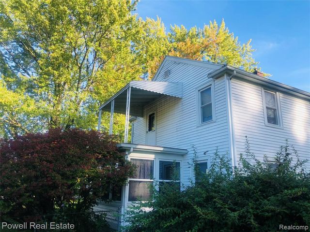 1735 Hemmeter Road, Saginaw, MI 48638