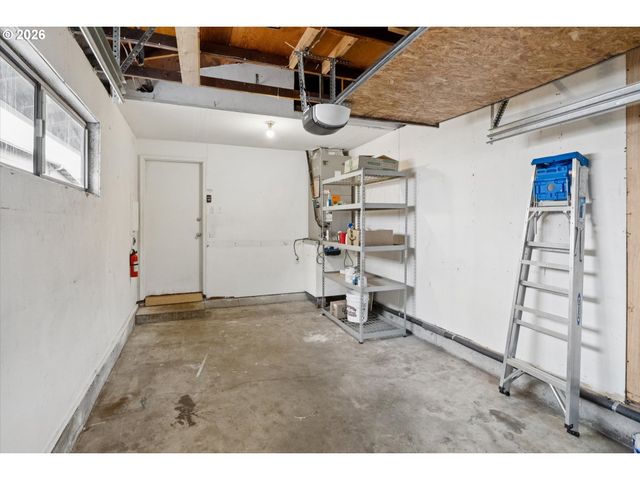 7615 Ne MULTNOMAH St, Portland, OR 97213