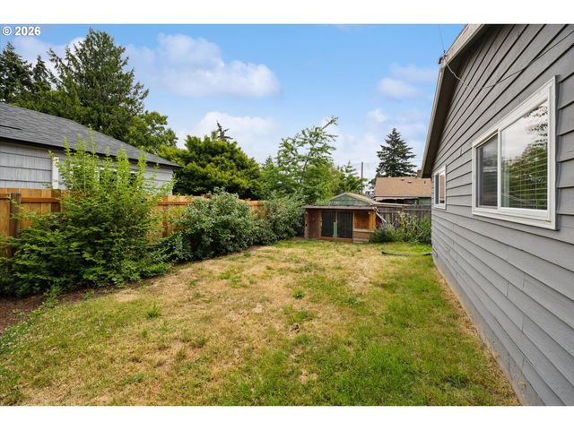 7615 Ne MULTNOMAH St, Portland, OR 97213