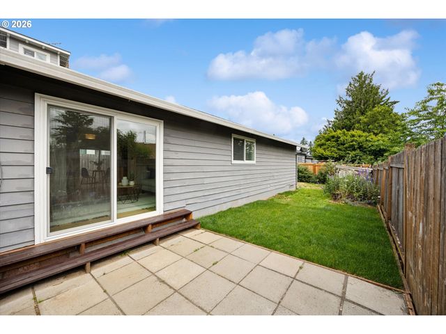 7615 Ne MULTNOMAH St, Portland, OR 97213