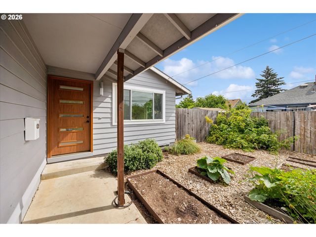 7615 Ne MULTNOMAH St, Portland, OR 97213