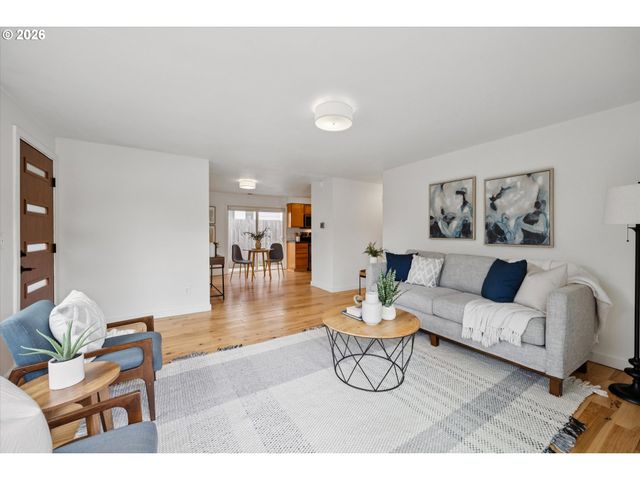 7615 Ne MULTNOMAH St, Portland, OR 97213