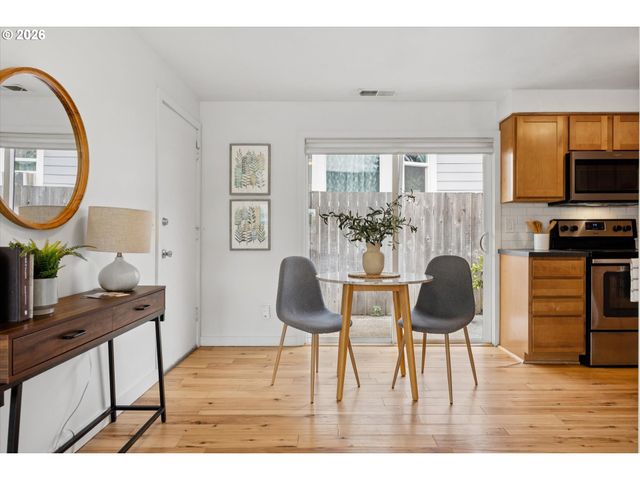 7615 Ne MULTNOMAH St, Portland, OR 97213