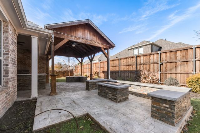 2911 Redfern Drive, Trophy Club, TX 76262