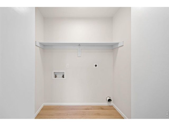 1217 Hunter Ct, Longmont, CO 80501