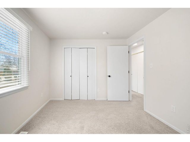 1217 Hunter Ct, Longmont, CO 80501