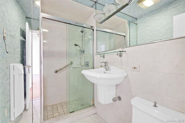 58-03 Calloway Street 5E, Corona, NY 11368