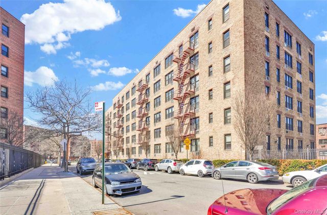 58-03 Calloway Street 5E, Corona, NY 11368