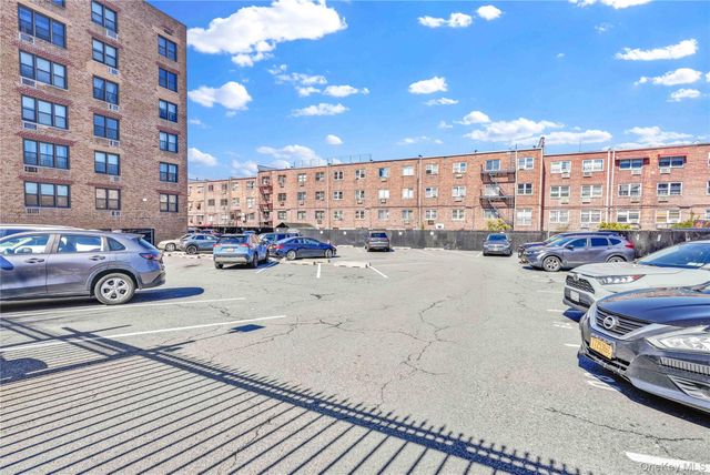 58-03 Calloway Street 5E, Corona, NY 11368