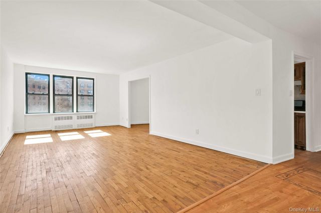 58-03 Calloway Street 5E, Corona, NY 11368