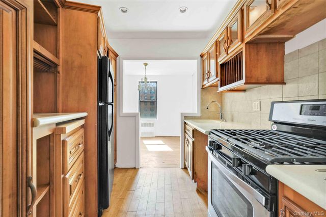 58-03 Calloway Street 5E, Corona, NY 11368