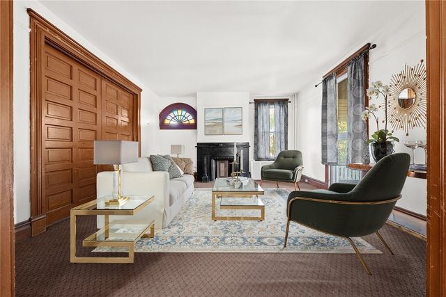 910 E Maiden St, City Of Washington, PA 15301