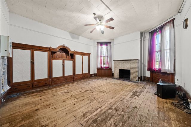 910 E Maiden St, City Of Washington, PA 15301