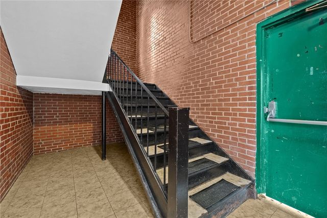 910 E Maiden St, City Of Washington, PA 15301