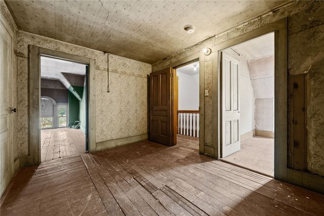 910 E Maiden St, City Of Washington, PA 15301