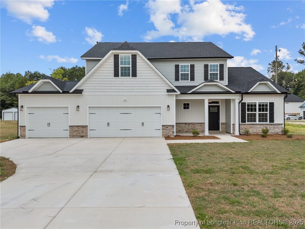 249 Zeppelin Lane, Raeford, NC 28376