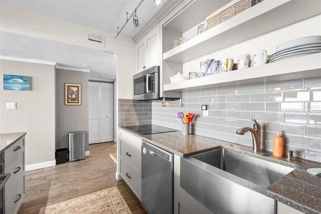 707 S GULFSTREAM AVENUE 906, Sarasota, FL 34236