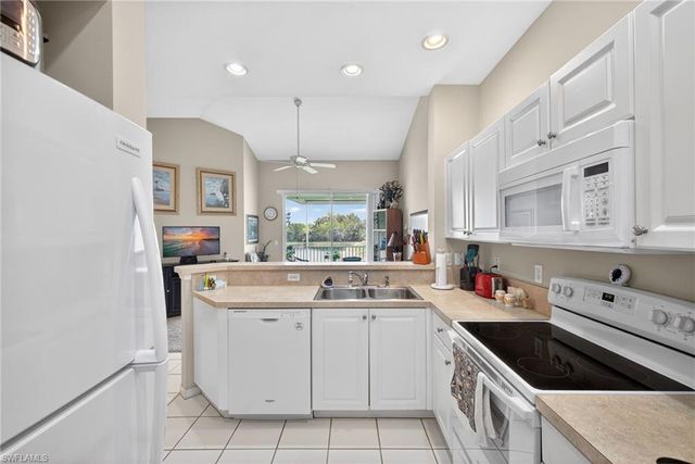 3525 Milan DR 203, Fort Myers, FL 33916