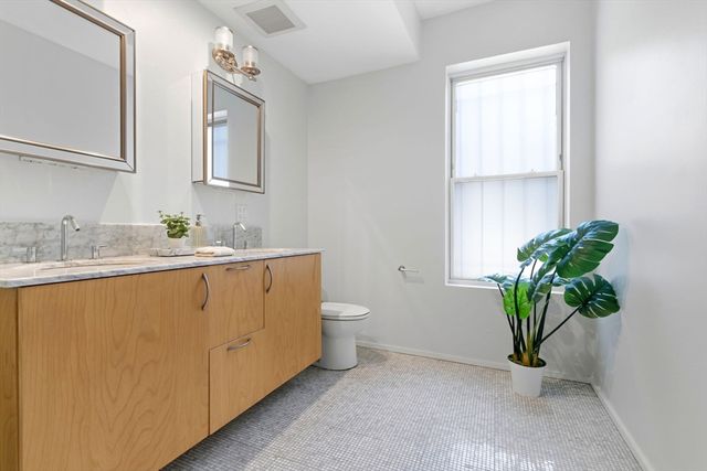 1692 Washington 2, Boston, MA 02118