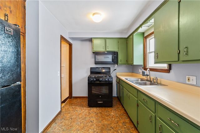 16379 Hummel Road, Brook Park, OH 44142