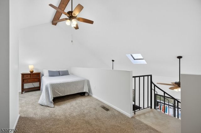 2 Sugarbowl Ct 4 4, Vernon Twp., NJ 07462