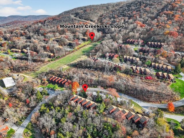 2 Sugarbowl Ct 4 4, Vernon Twp., NJ 07462