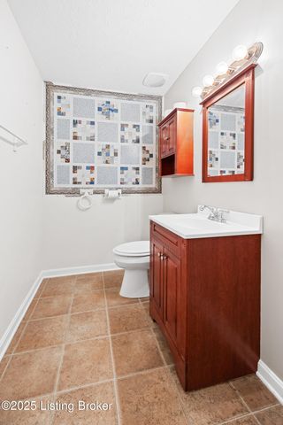 8412 Arbor Meadow Way, Louisville, KY 40228