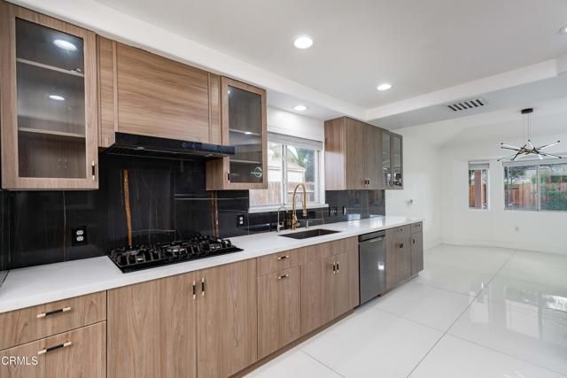 10103 Wentworth Court, Bakersfield, CA 93311