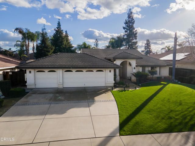 10103 Wentworth Court, Bakersfield, CA 93311