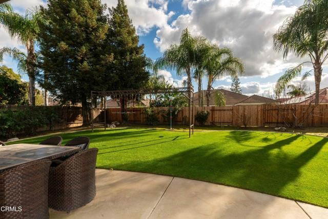 10103 Wentworth Court, Bakersfield, CA 93311