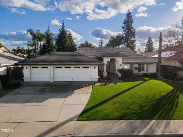 10103 Wentworth Court, Bakersfield, CA 93311