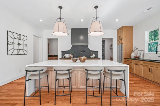 132 Sardis Lane, Charlotte, NC 28270