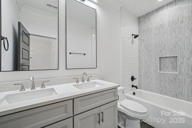 132 Sardis Lane, Charlotte, NC 28270